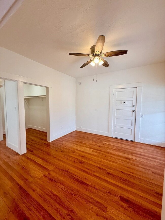 Interior Photo - 1645 N. Harvard Blvd.,
