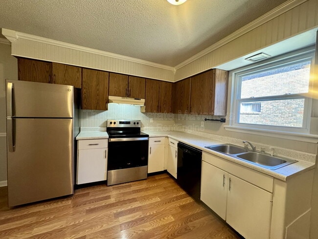 Building Photo - 3626 Missionaire Ave