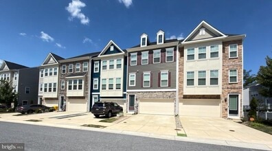 Building Photo - 2512 Buckthorn Dr