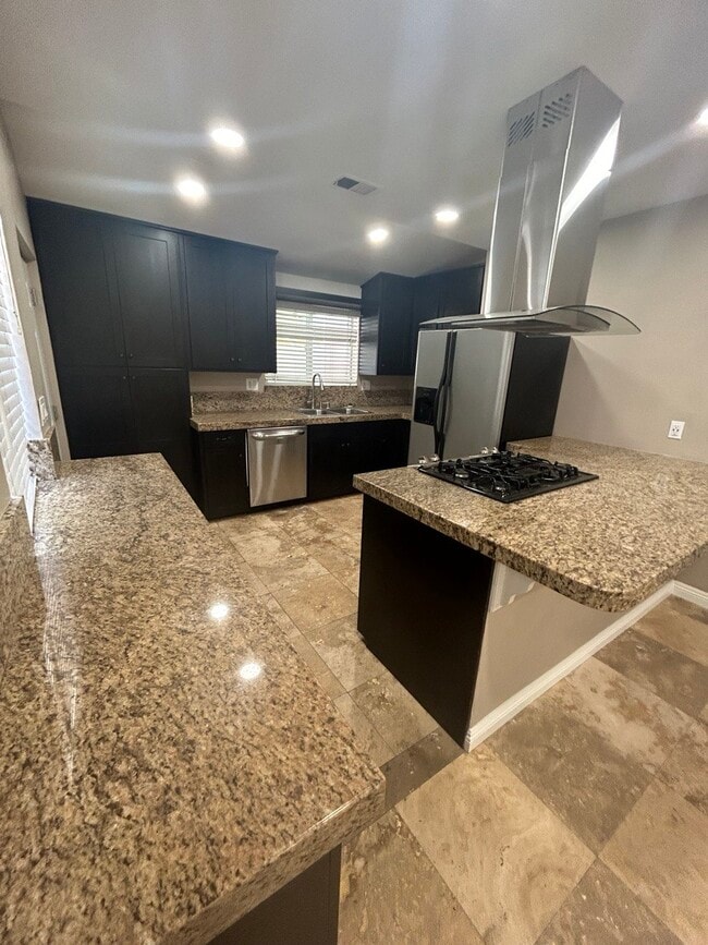 Building Photo - 1317 Marline Ave