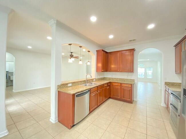 Building Photo - 13110 Moss Park Ridge Dr