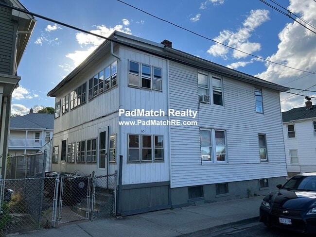 Building Photo - 65 Crystal St