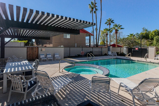 Building Photo - 4235 N 26th St