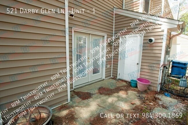 Building Photo - 521 Darby Glen Ln