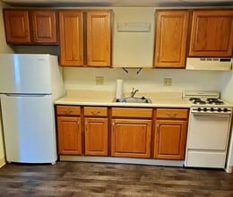 Building Photo - 208 W State St