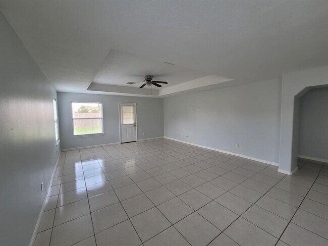Building Photo - 7818 Black Gap Dr