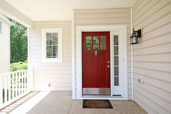 Building Photo - Dog-Friendly Brookwood Home Near UVA Medical Center & Downtown