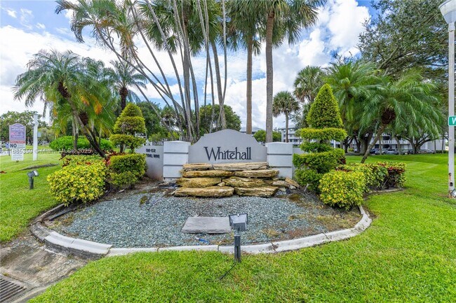 Building Photo - 1514 Whitehall Dr