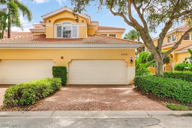 Building Photo - 20201 Burnside Pl