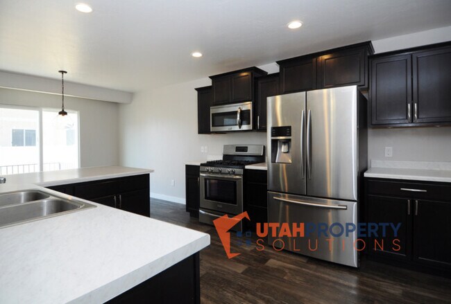 Building Photo - 577 S Windsong Ln