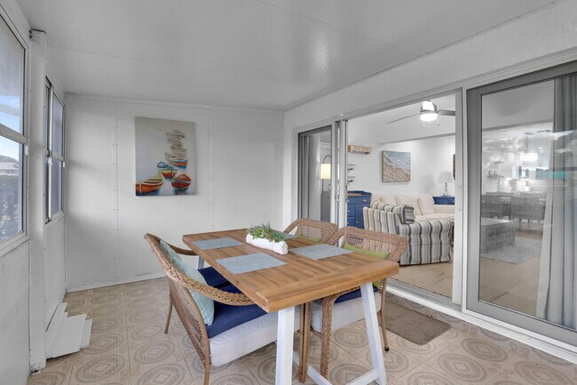 Building Photo - 2331 Croton Ln