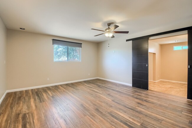 Building Photo - 4 Bedroom 3 Bathroom Single Family Home in...