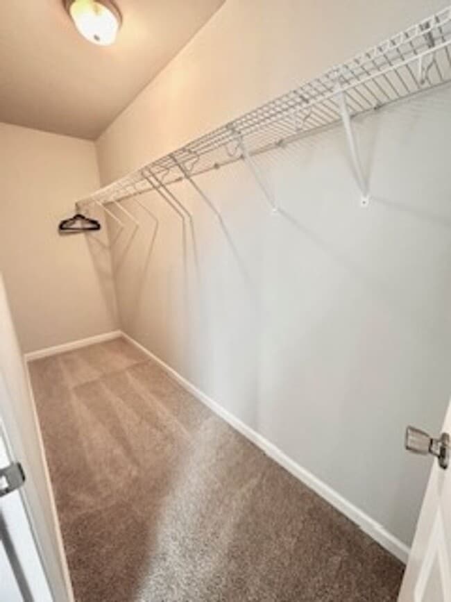 Building Photo - 156 Buckhorn Ave