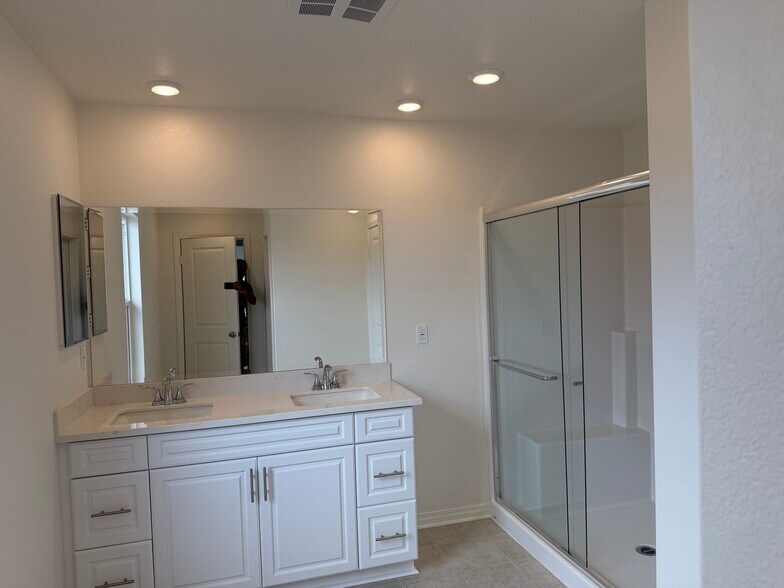 Building Photo - 9683 Manza Ct