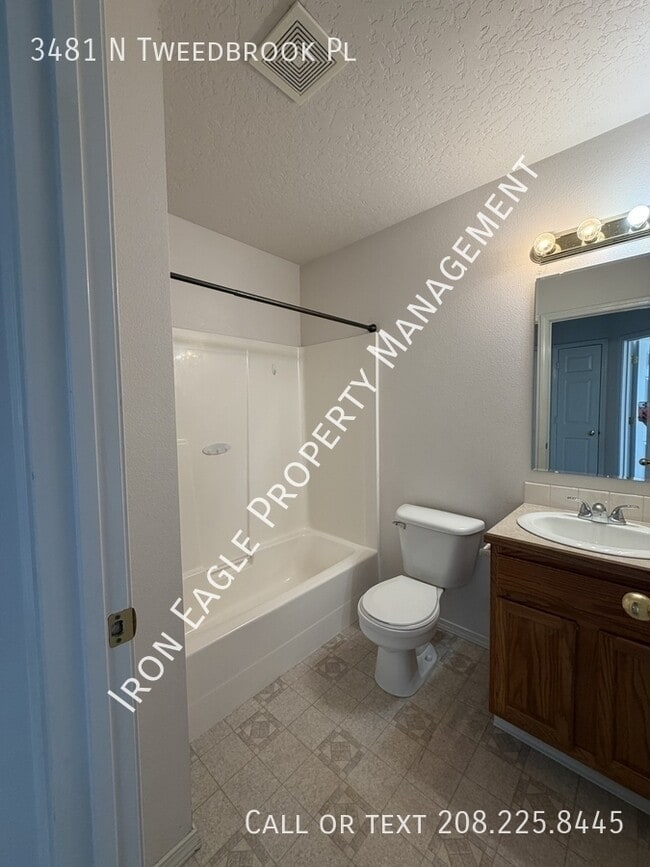 Building Photo - 3481 N Tweedbrook Pl