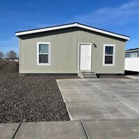 Building Photo - Charming 3 Bedroom 2 Bathroom Home for Ren...