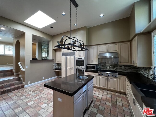 Building Photo - 2357 Brookshire Ln