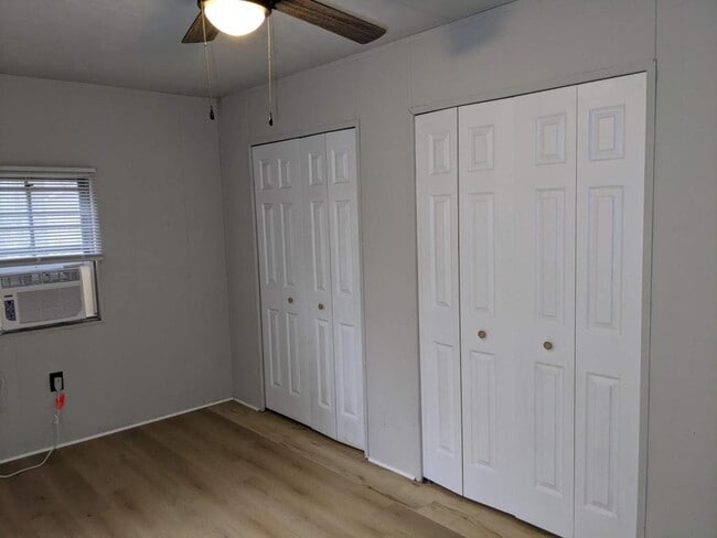 Building Photo - 12100 Lullingstone Rd