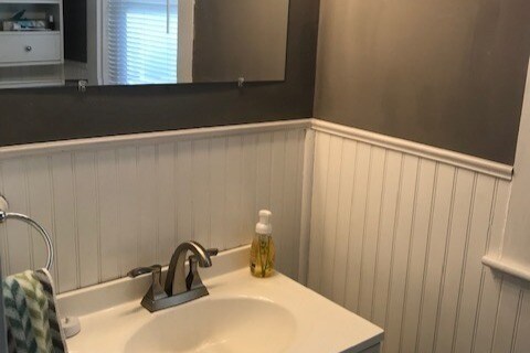 Half bathroom off kitchen - 28 Clayton Ave