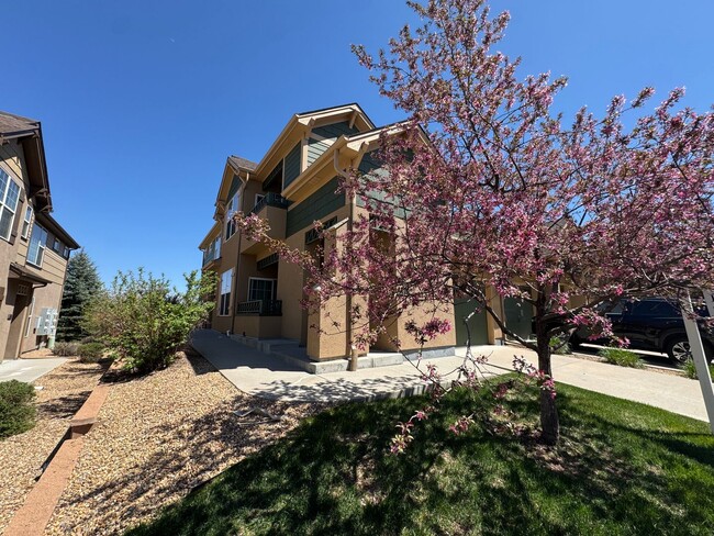 Building Photo - Lovely Townhome in Dancing Willows