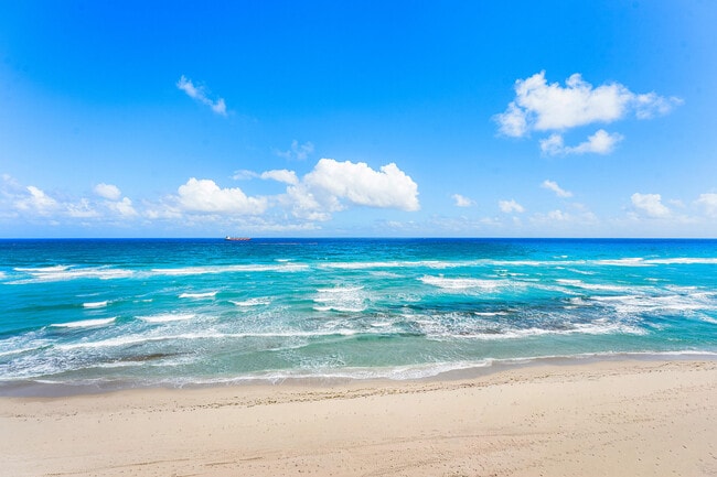 Building Photo - 5460 N Ocean Dr