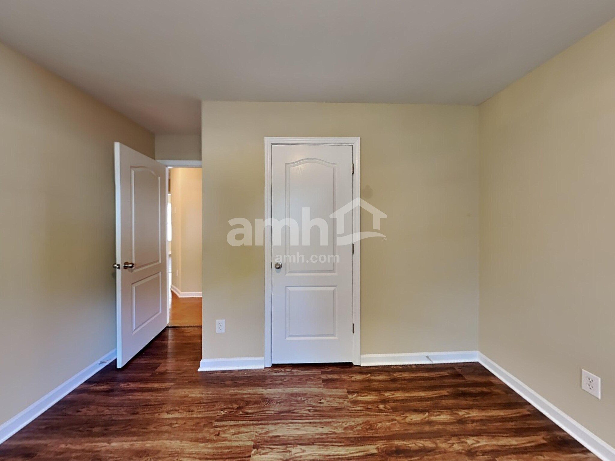 Building Photo - 859 Castlebottom Dr
