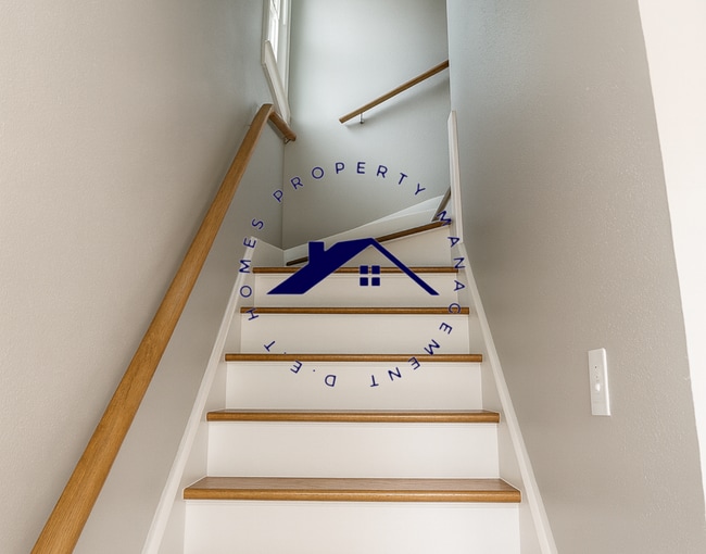 Building Photo - 14938 Tracey St