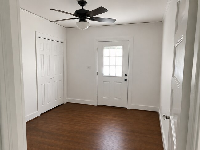 Building Photo - 3104 Bransford Rd