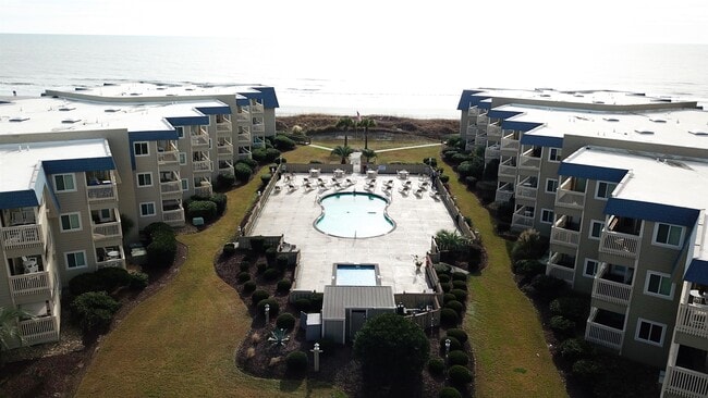 Building Photo - 9660 Shore Dr