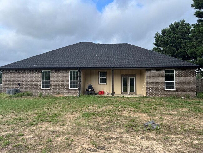 Building Photo - 323 Eastdale Ln