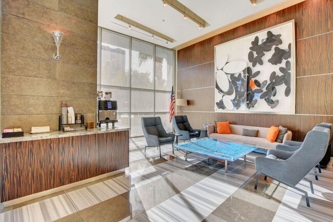 Building Photo - Turnberry Towers 2705W-City/Golf Course Views from this Stunning 1Bd/1.5Ba Residence