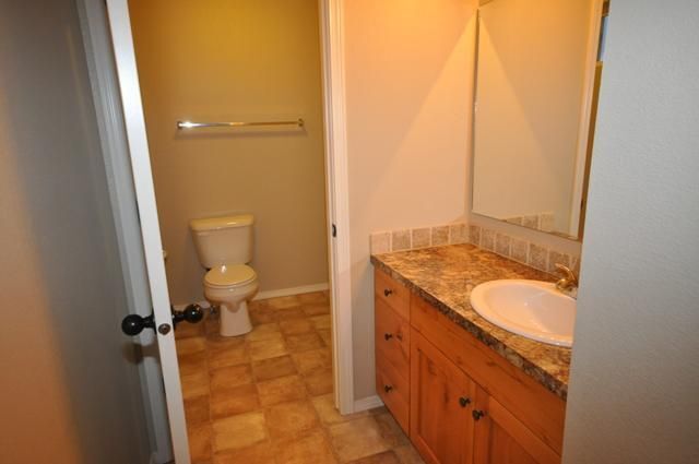 Building Photo - 5700 S Summit Creek Way