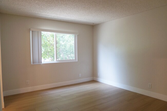 Building Photo - 51815 Avenida Martinez