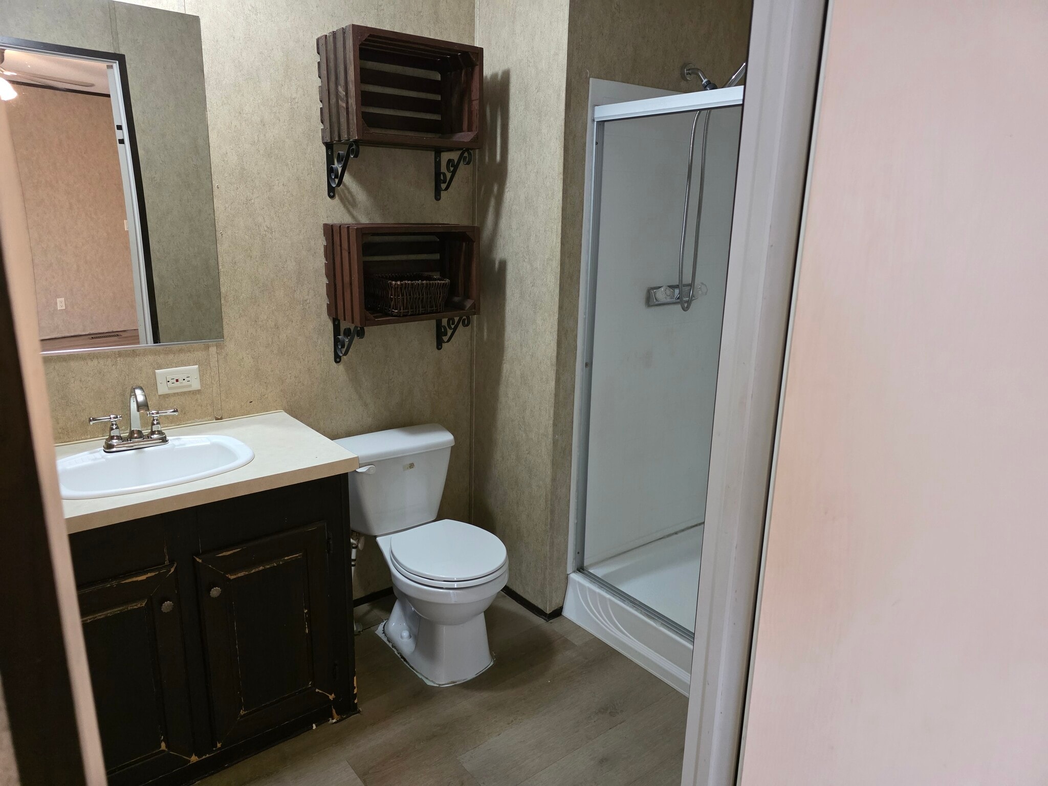 Building Photo - 132 Raoul Ln