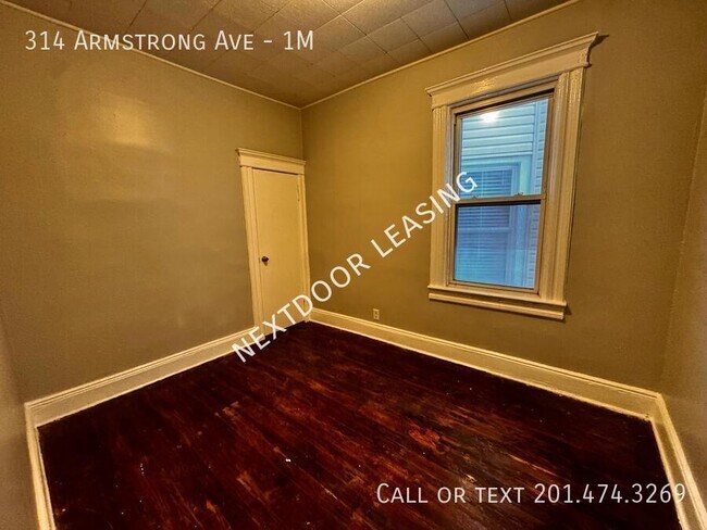 Building Photo - 314 Armstrong Ave