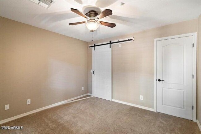 Building Photo - 6940 E Cochise Rd