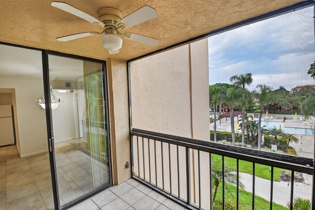 Building Photo - 2255 Lindell Blvd