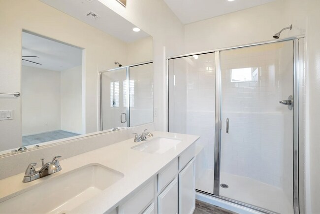 Building Photo - 849 E Sunset Rd