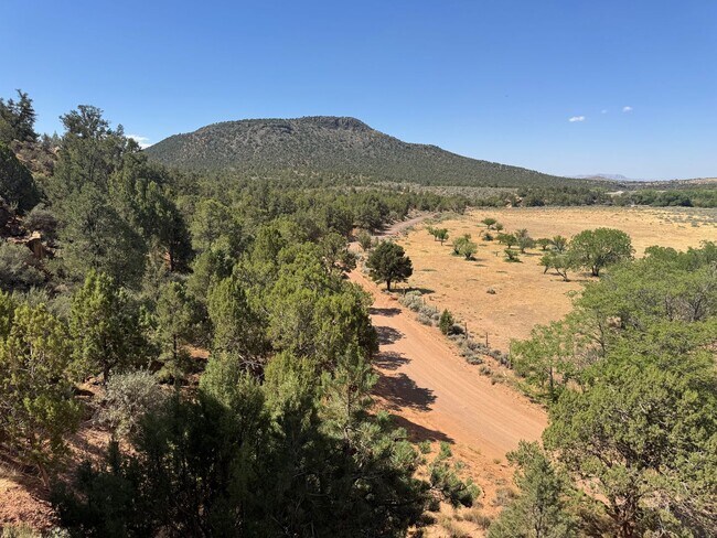 Building Photo - Truly unique and one of a kind Baker Reservoir home. Price Reduced! 3-Month Lease Option Available!