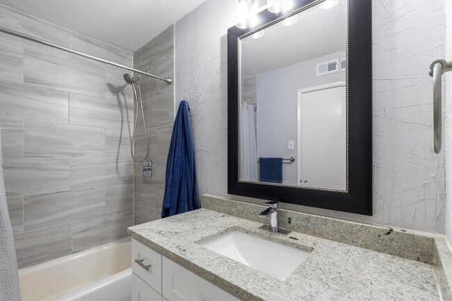 Building Photo - 7830 La Sobrina Dr