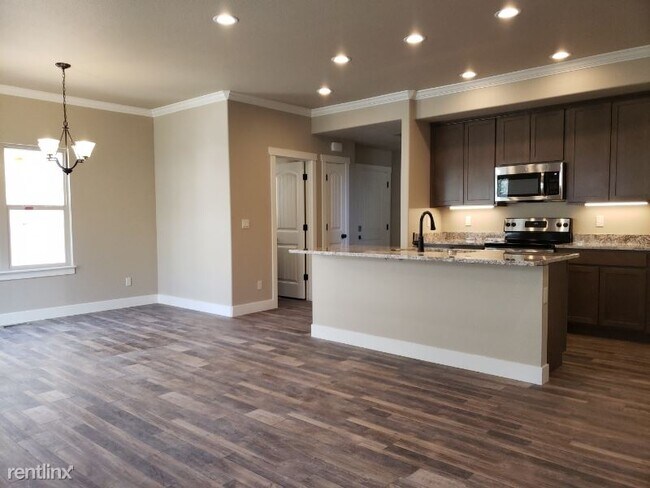 Building Photo - 4 br, 3.5 bath House - 875 Redemption Pt