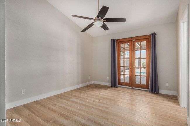 Building Photo - 3128 E Charleston Ave