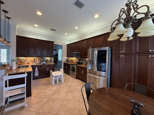 Building Photo - 6619 Monterey Point