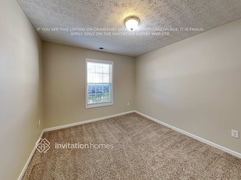 Building Photo - 273 Rockingham Dr