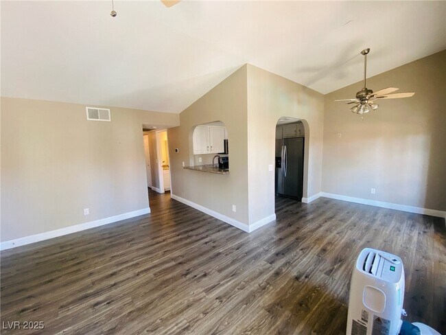 Building Photo - 2812 Bluegill Way