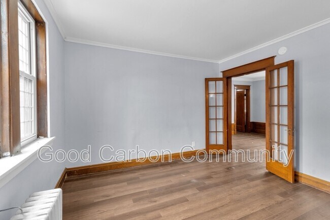 Building Photo - 12 E Depew Ave