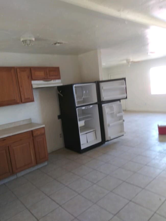 Building Photo - 367 E Borre Ave