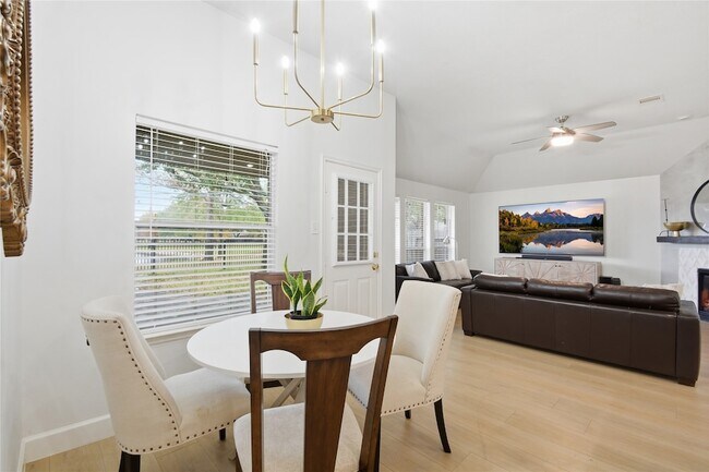 Building Photo - 17706 Windsor Grove Ln