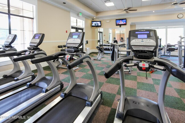 Building Photo - 575 Oakleaf Plantation Pkwy