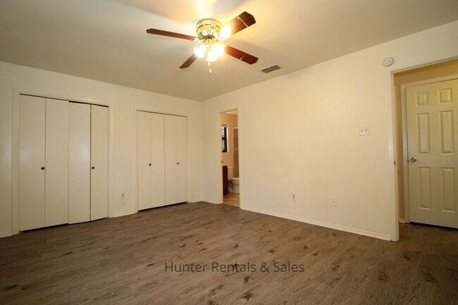 Building Photo - 2008 Continental Dr